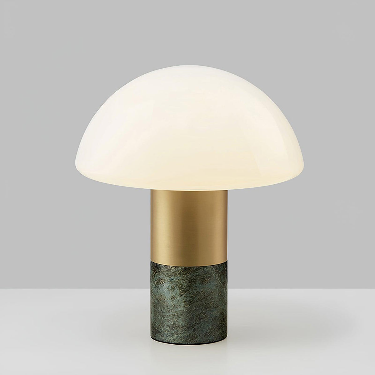 Wathen konstnärlig bordslampa i marmor