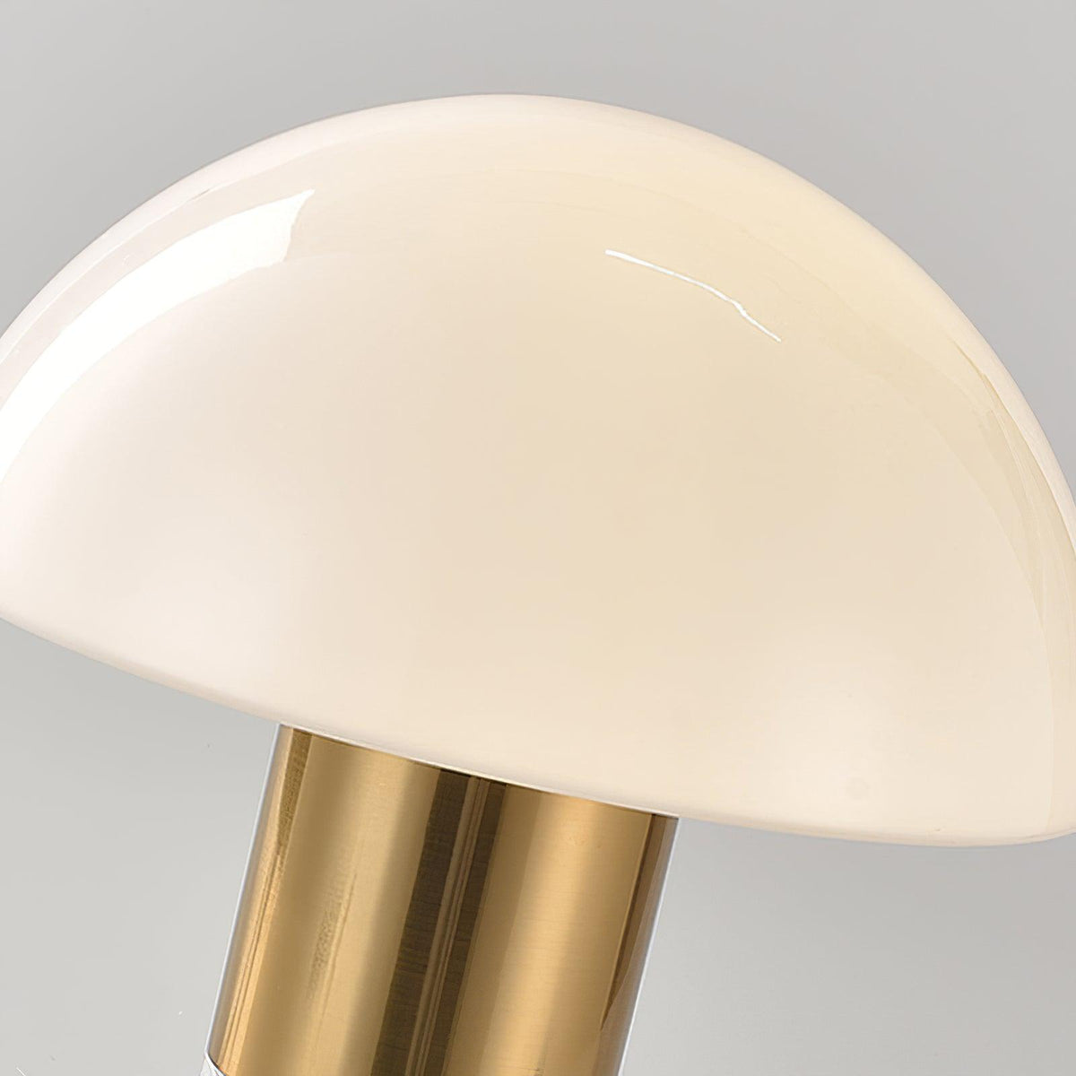 Wathen konstnärlig bordslampa i marmor