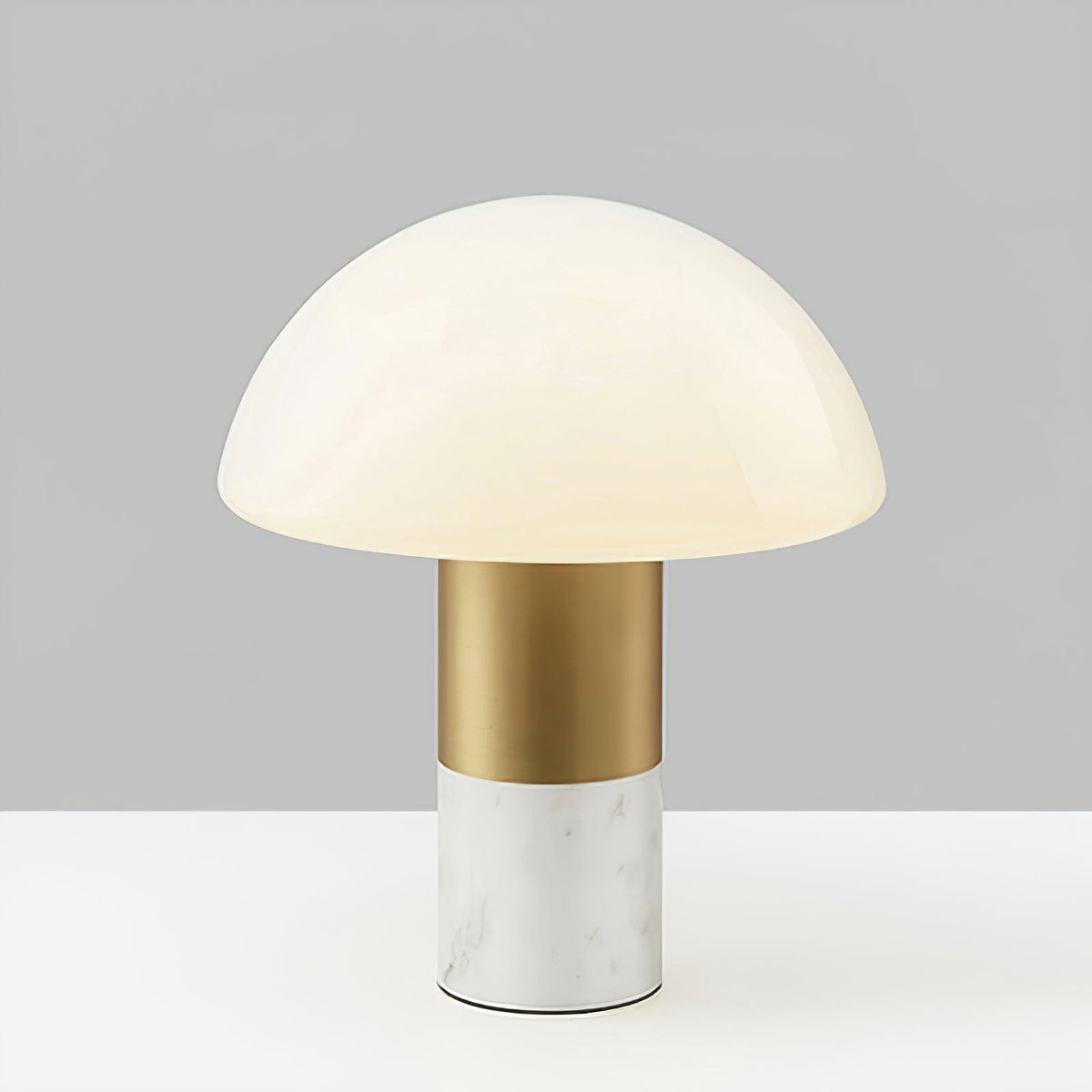 Wathen konstnärlig bordslampa i marmor