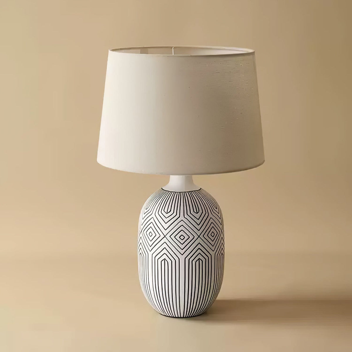 Candeeiro de mesa Brittany moderno em cerâmica