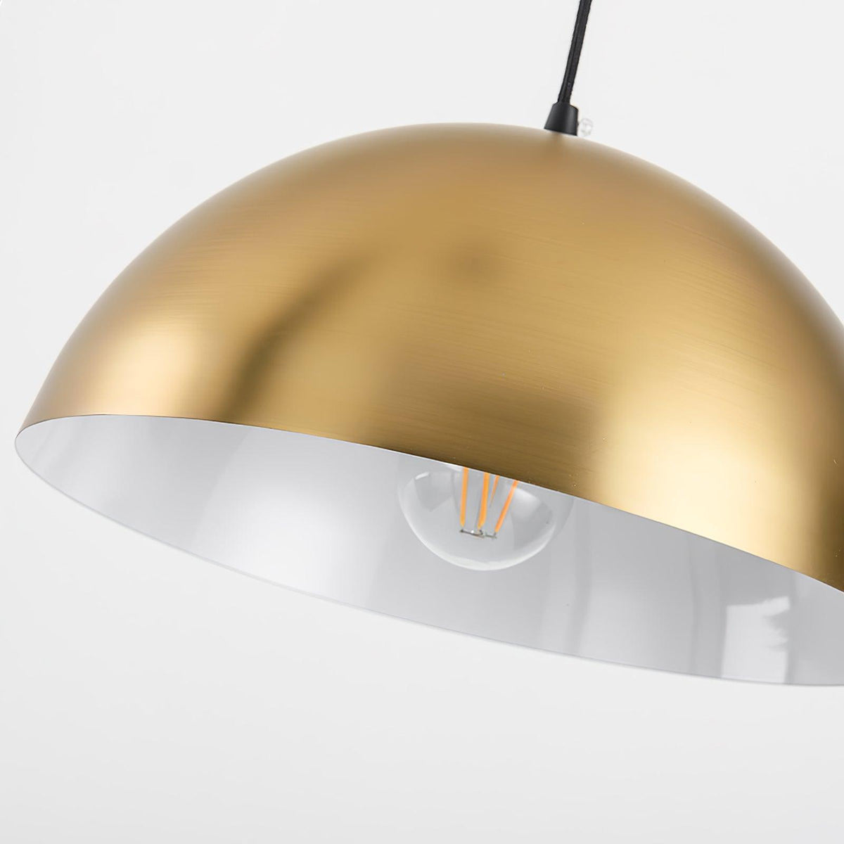 Lumirette golvlampa med mässingsbåge