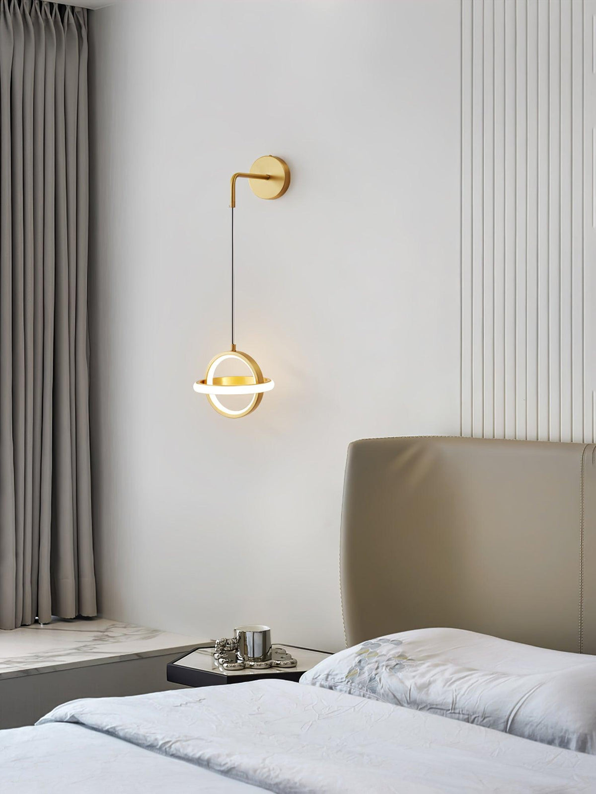 Aplique de parede oval Vivianne moderno e minimalista em latão