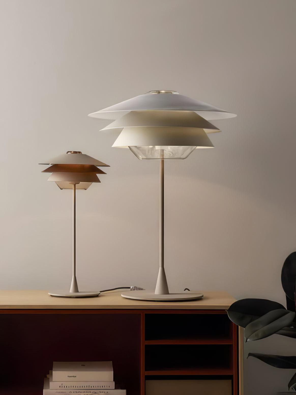 Cayden moderne bordlampe