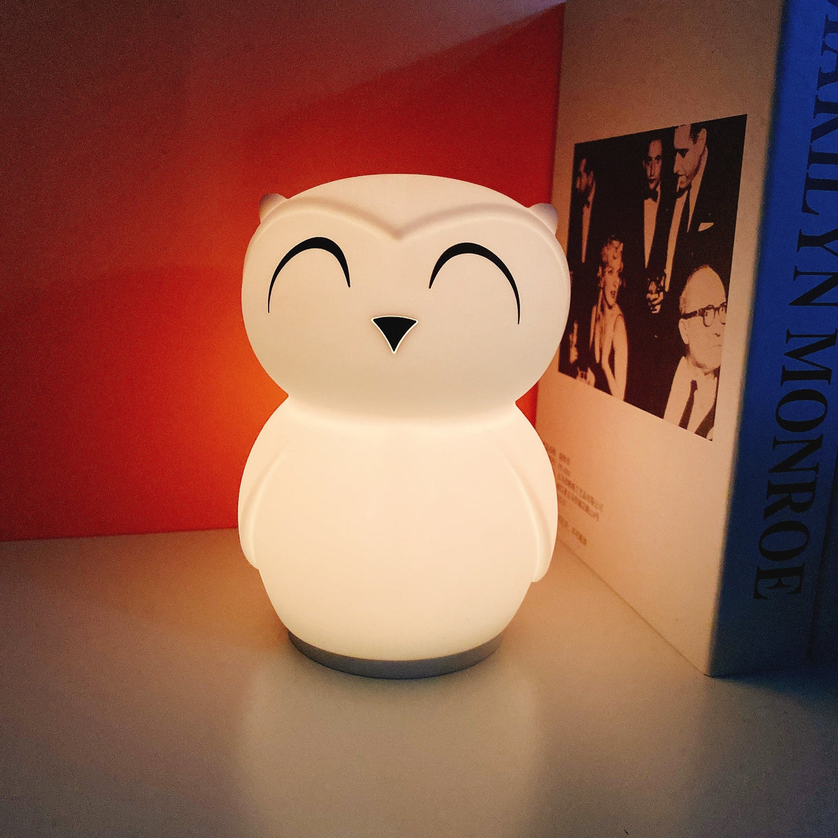 Owlly-pöytävalaisin