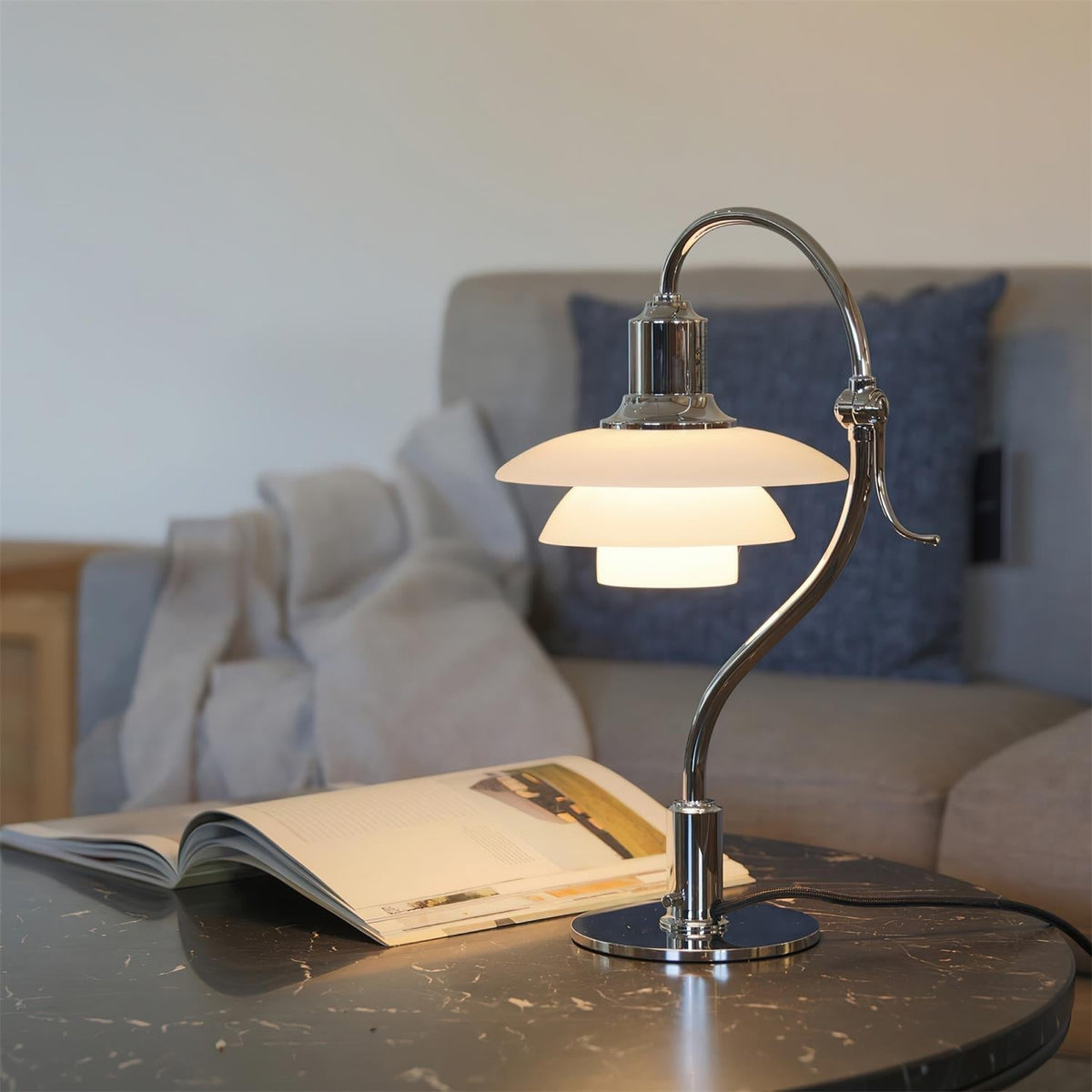 Viraanelia-bordlampe