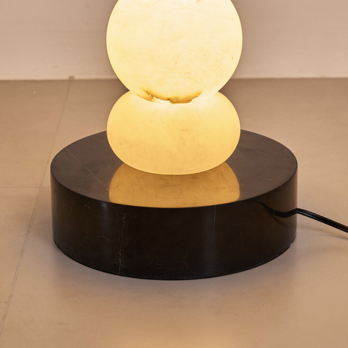 Nostix golvlampa i alabaster