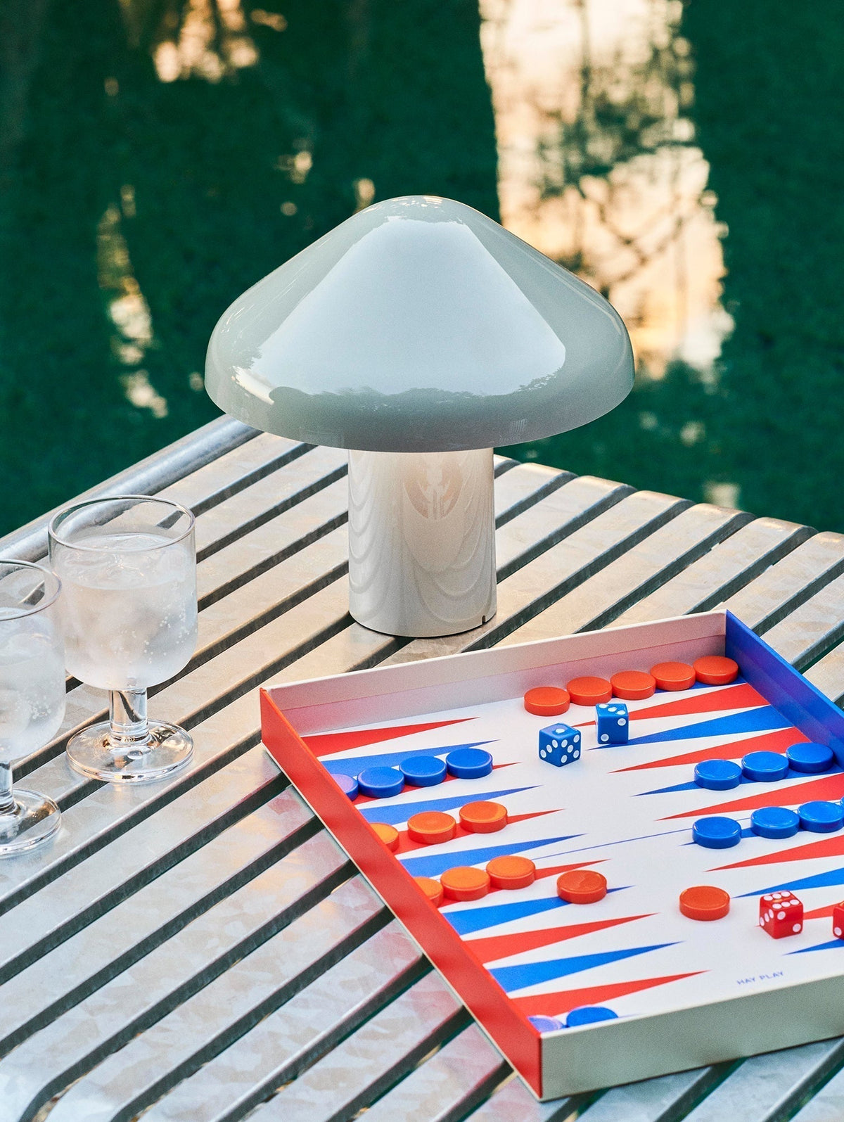 Glorange transportabel bordlampe
