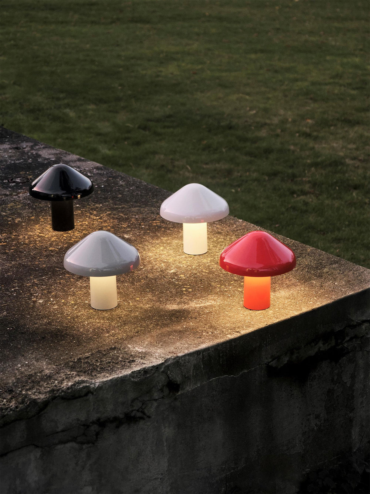 Glorange transportabel bordlampe