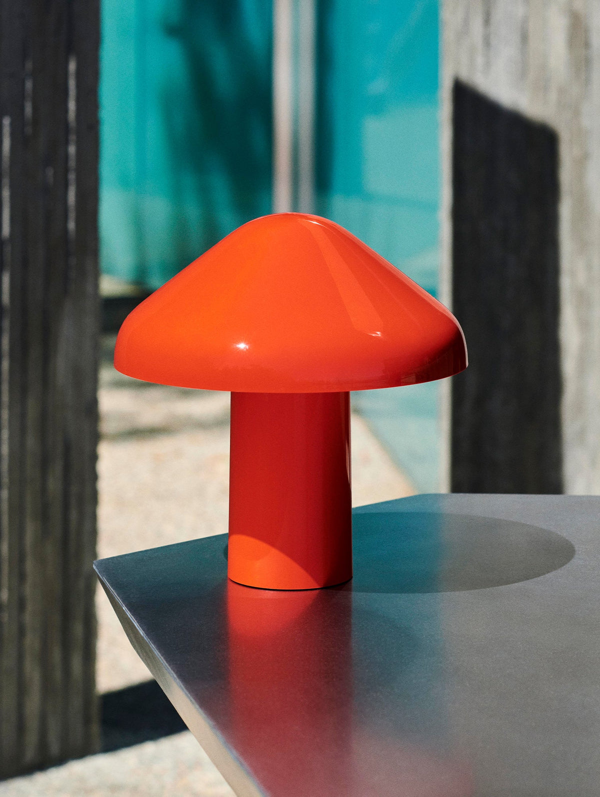 Glorange transportabel bordlampe