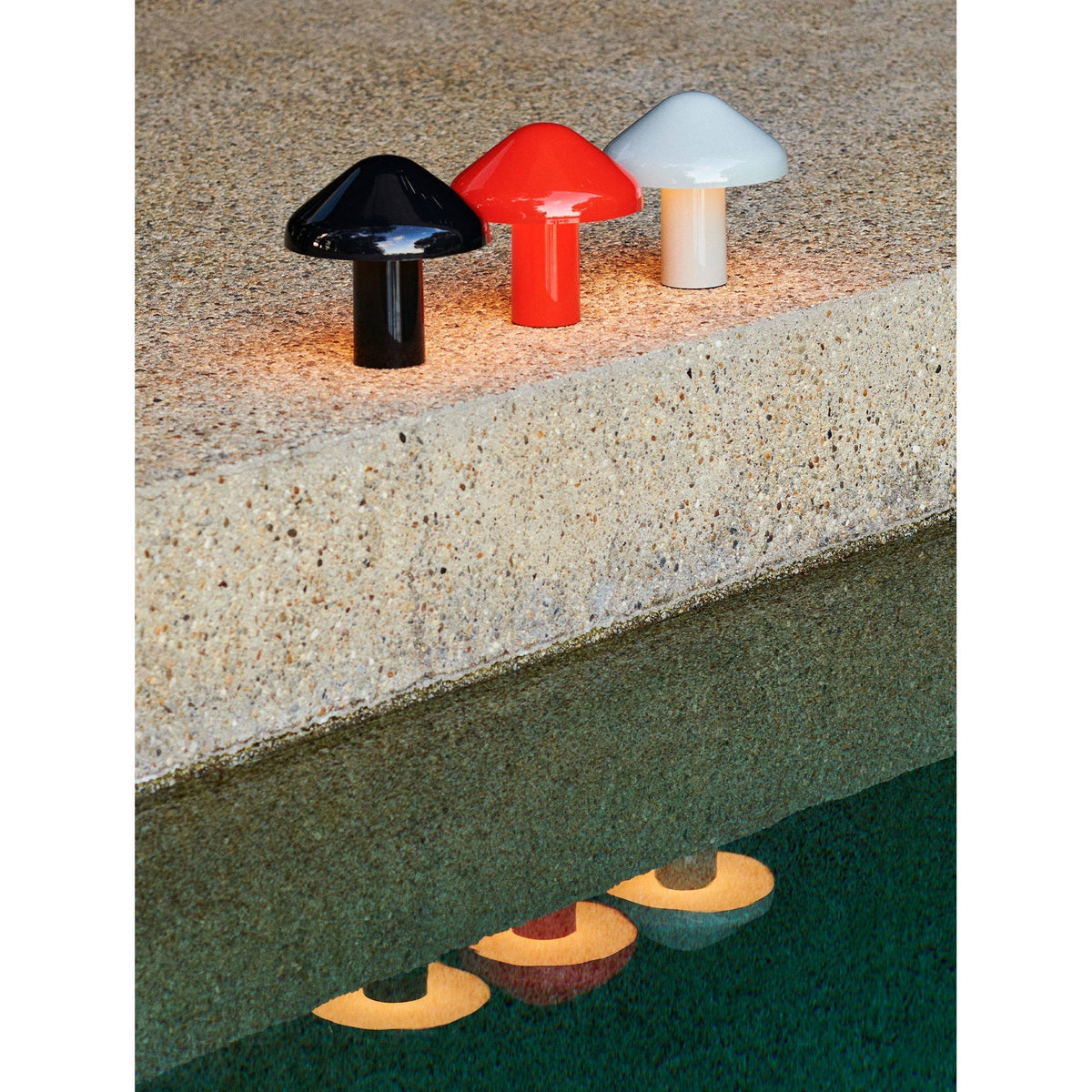 Glorange transportabel bordlampe