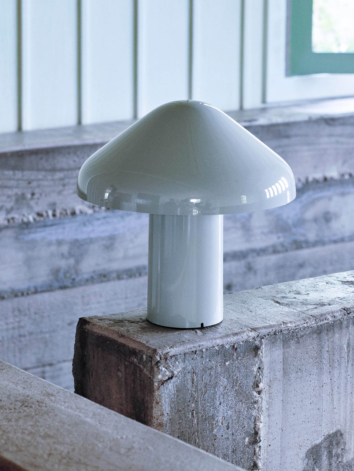 Glorange transportabel bordlampe