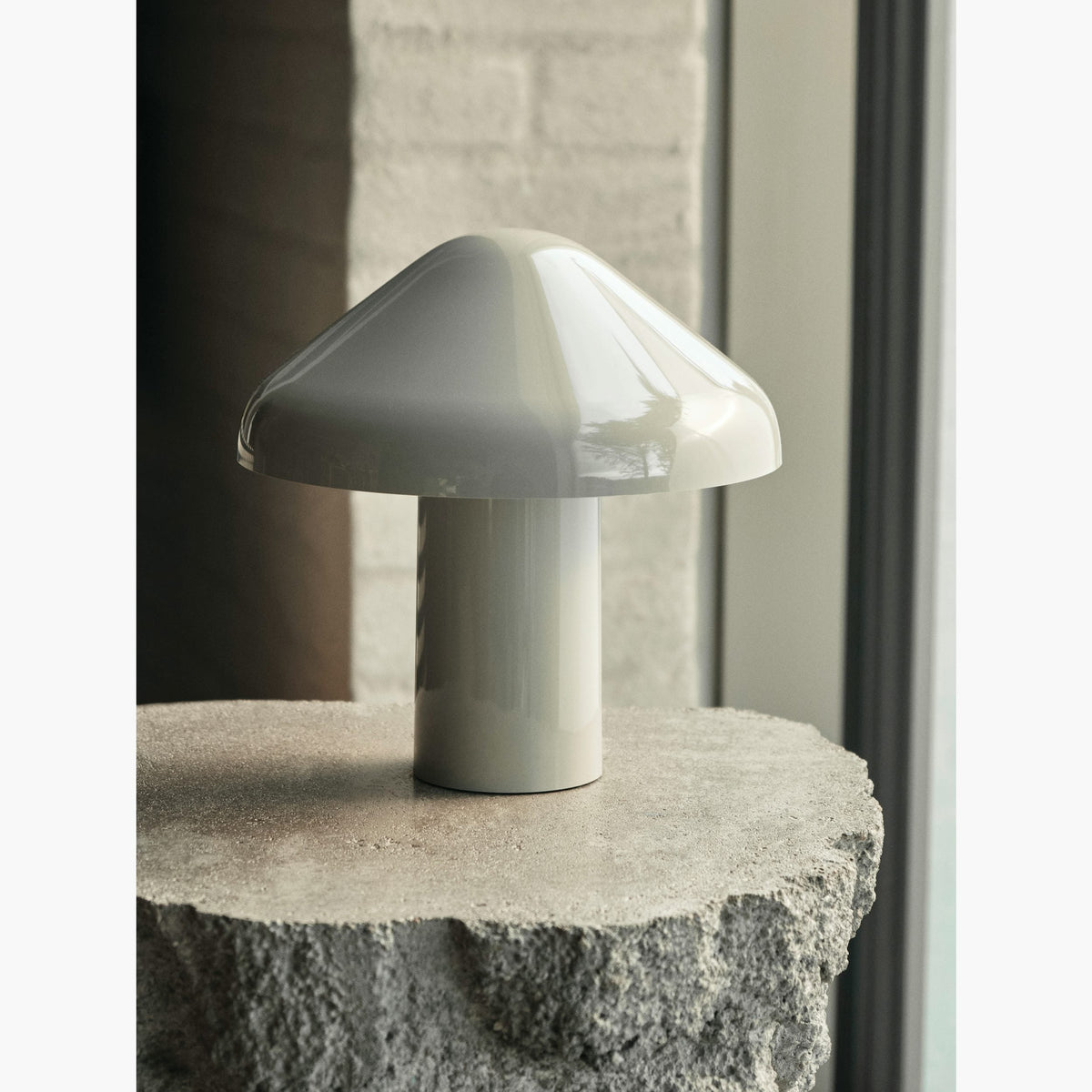 Glorange transportabel bordlampe