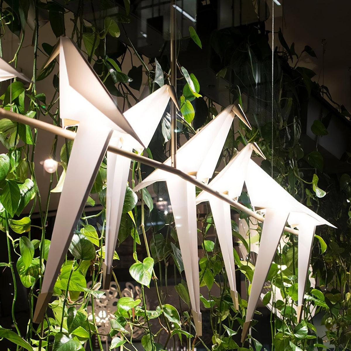Candeeiro de teto LED escultural com pássaro grou de papel Lunuian