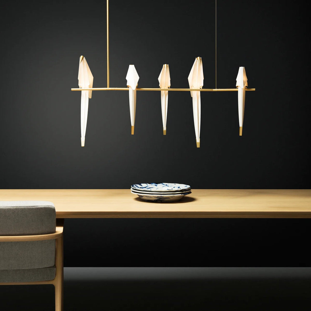 Candeeiro de teto LED escultural com pássaro grou de papel Lunuian