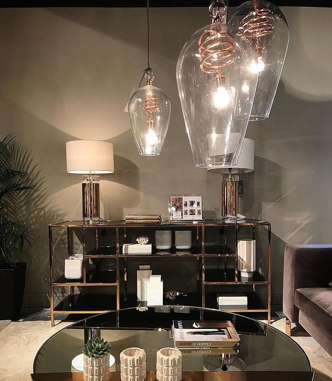 Candeeiro de mesa moderno Reneleria