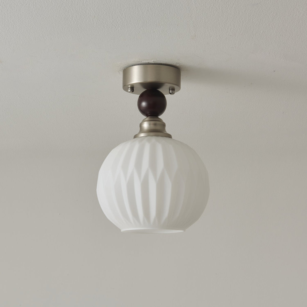 Candeeiro de teto de vidro moderno minimalista em esfera pérola Ivcarila