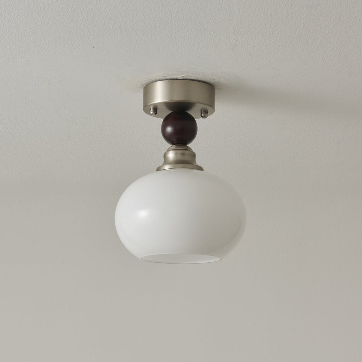 Candeeiro de teto de vidro moderno minimalista em esfera pérola Ivcarila