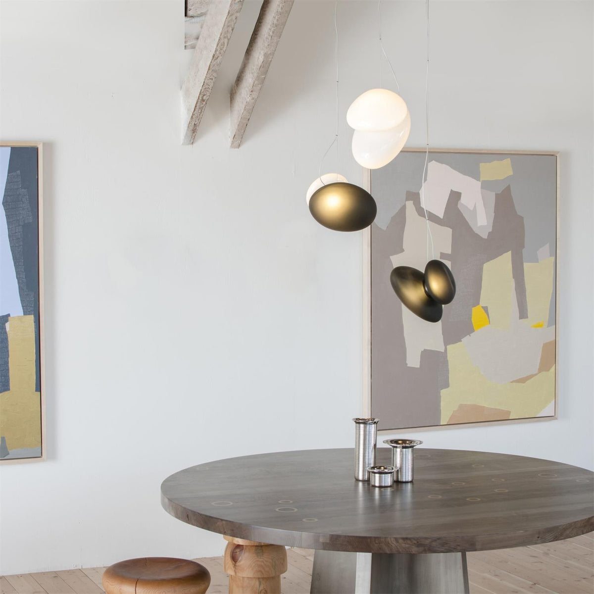 Mervan pendellampe i matteret glas