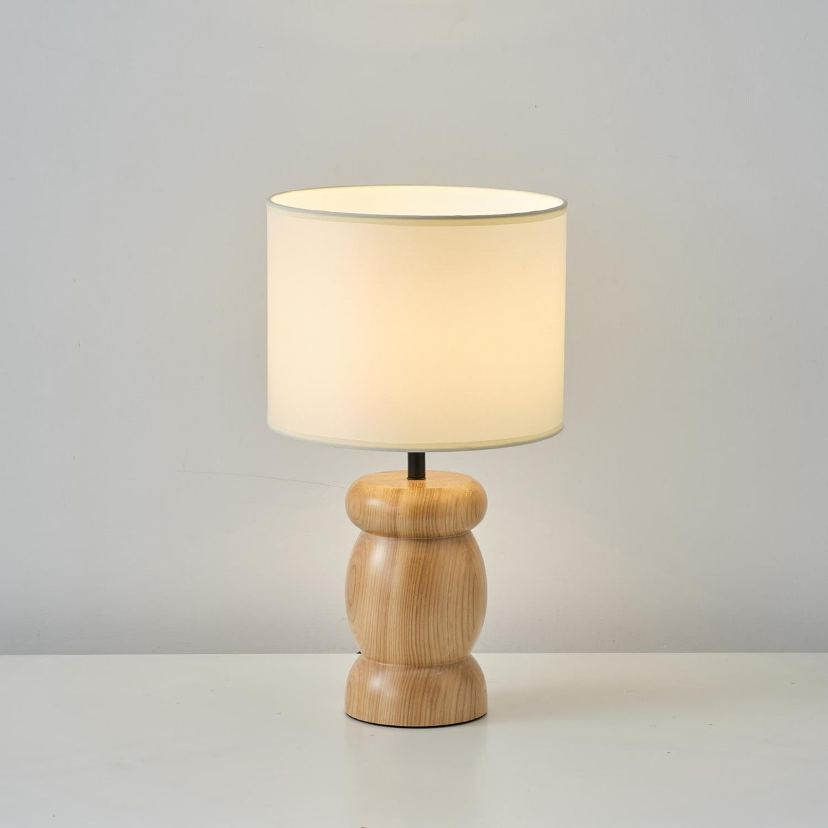 Beadon-træbordlampe
