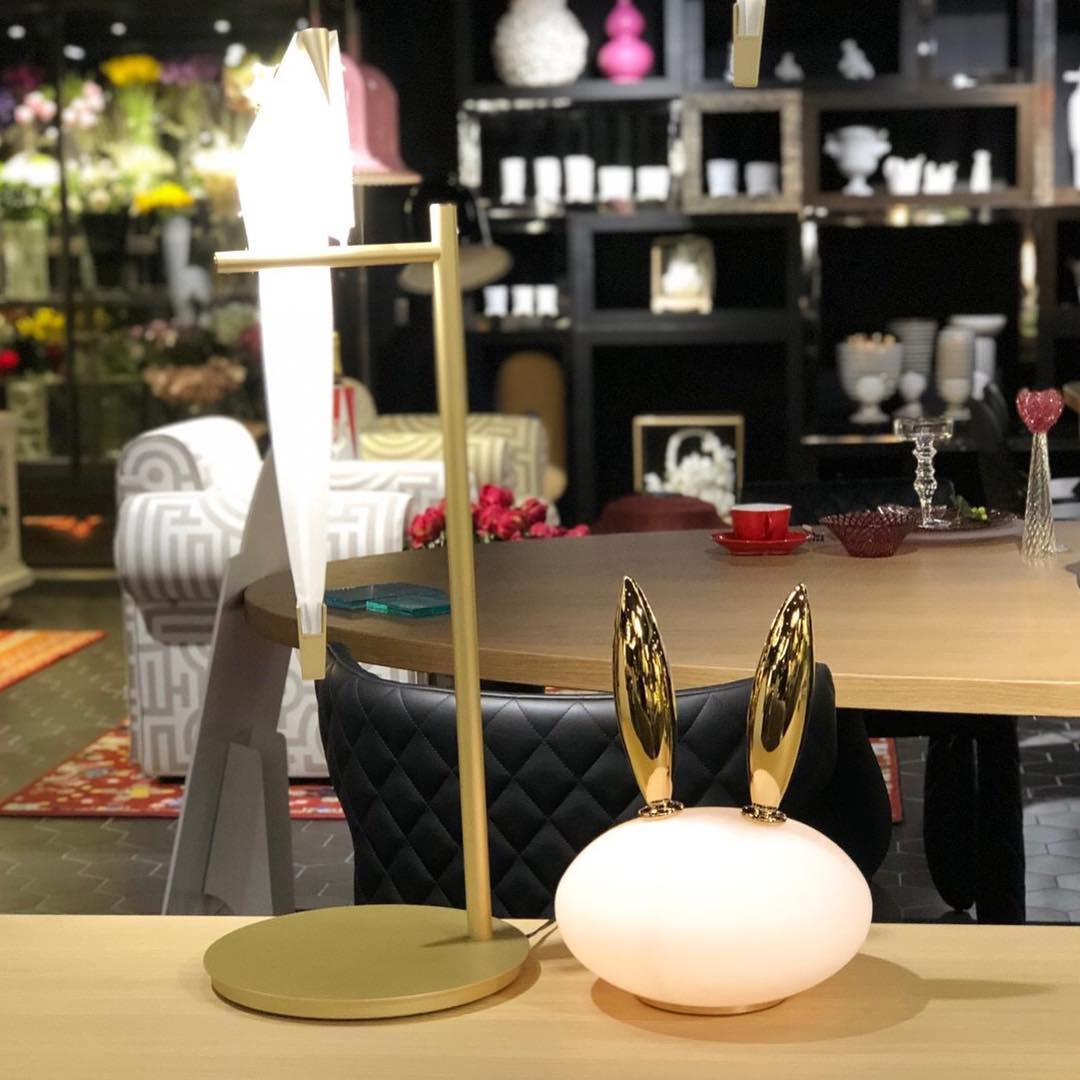 Candeeiro de mesa Marvelian extravagante