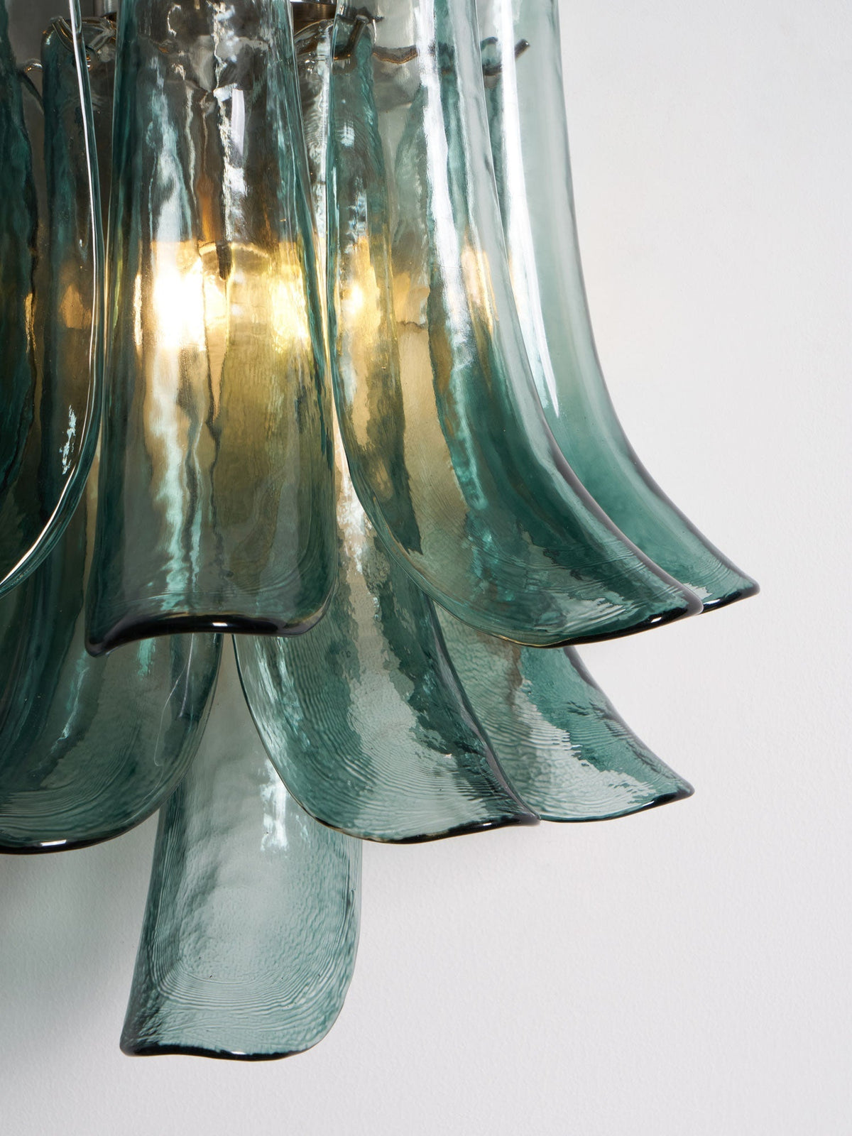 Eiraira Væglampe i kronbladsformet glas vintage kunstnerisk
