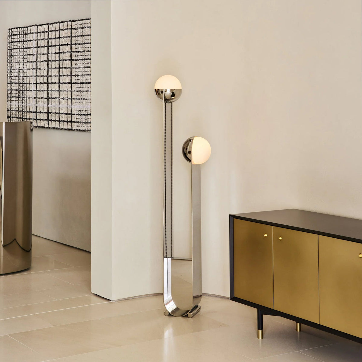 Asym-gulvlampe