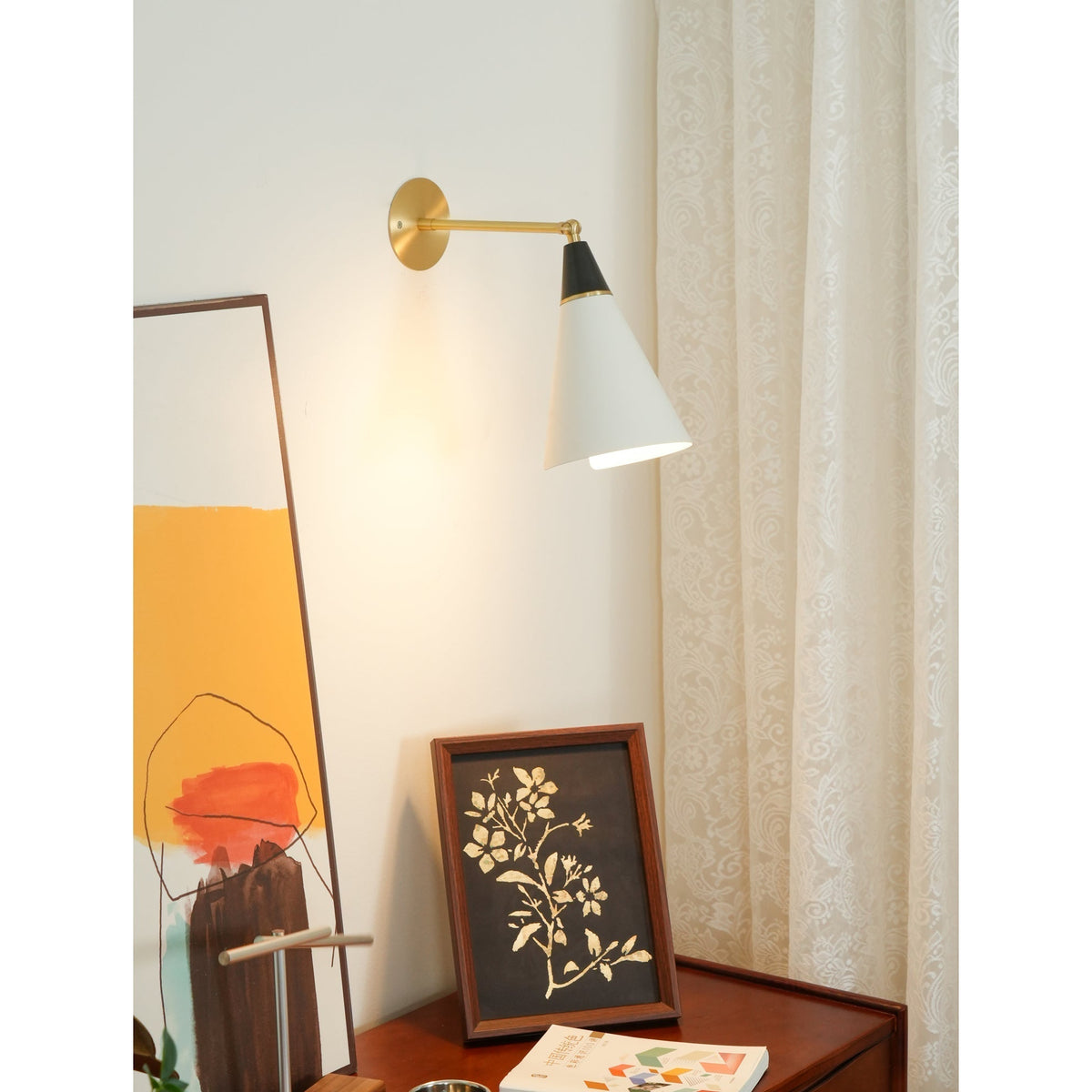 Miraenne vägglampa