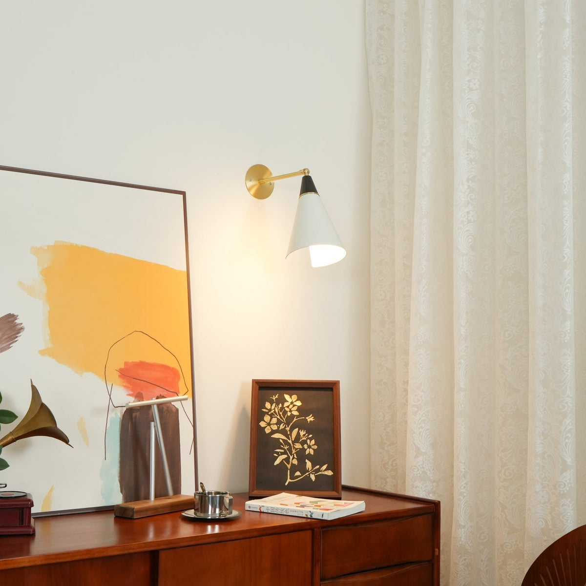 Miraenne vägglampa