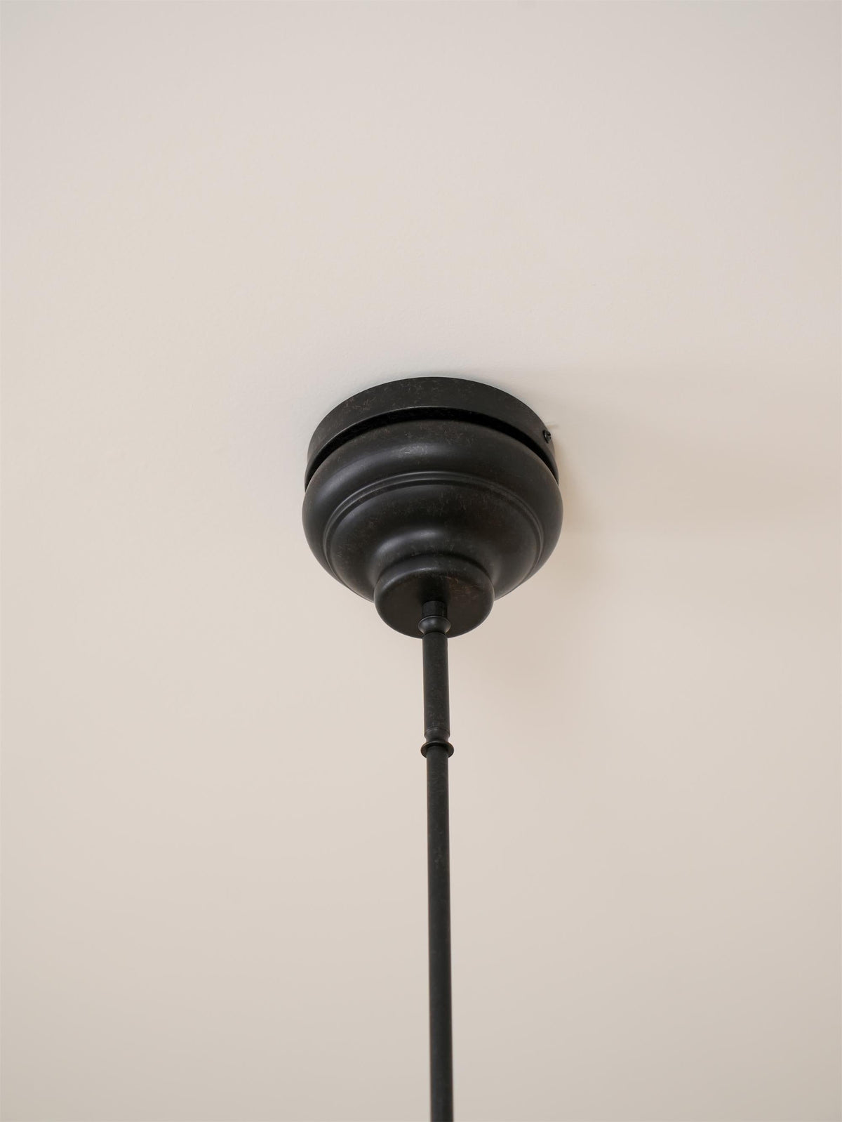 Arthaila vintage industriel stor lysekrone i stof