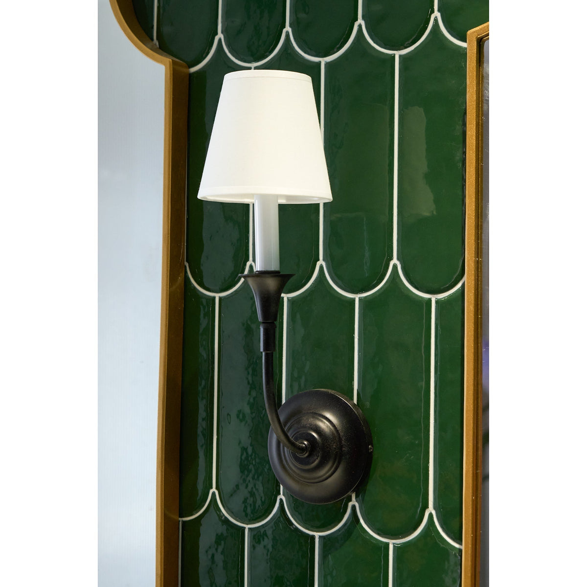 Noralielle vägglampa