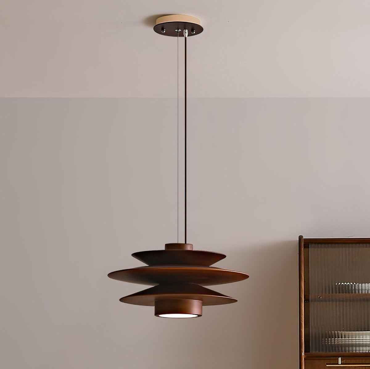 Axis pendellampa i valnöt, mid-century-stil