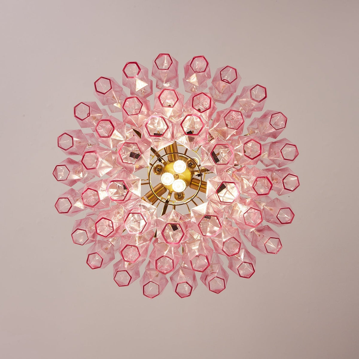 Celenine lysekrone i lyserødt Murano-glas lagdelt glamour