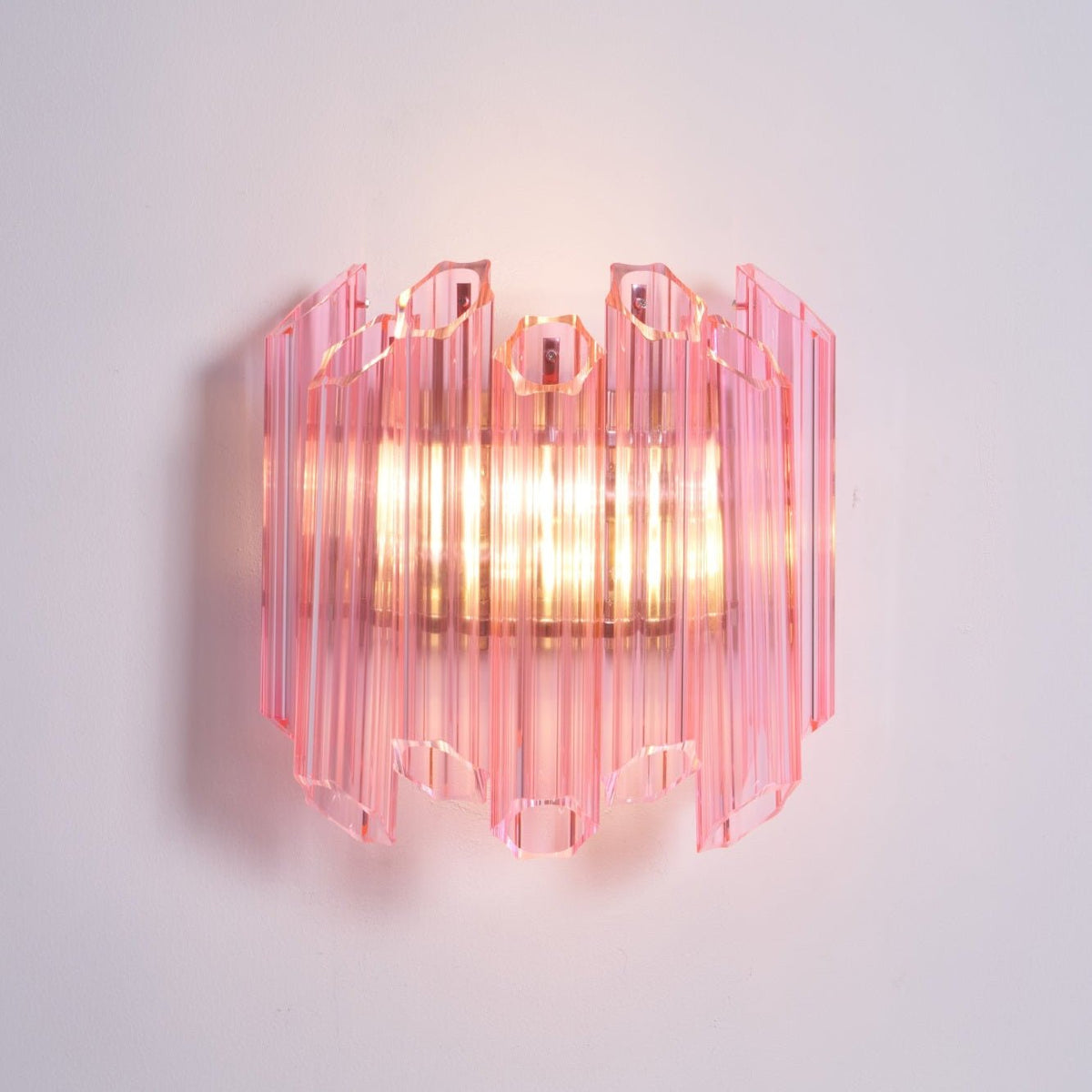 Candeeiro de parede Aurora com tubo de vidro Murano cor-de-rosa