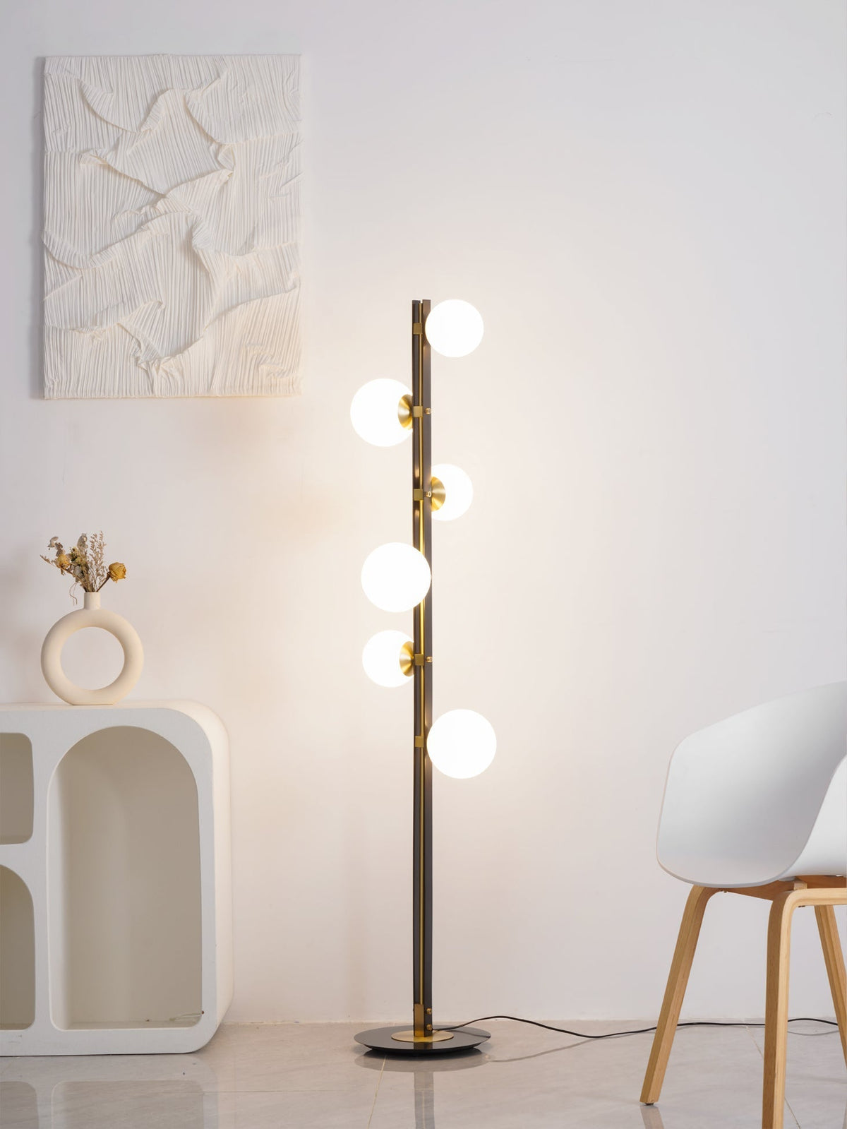 Candeeiro de pé elegante de vidro Eireneria