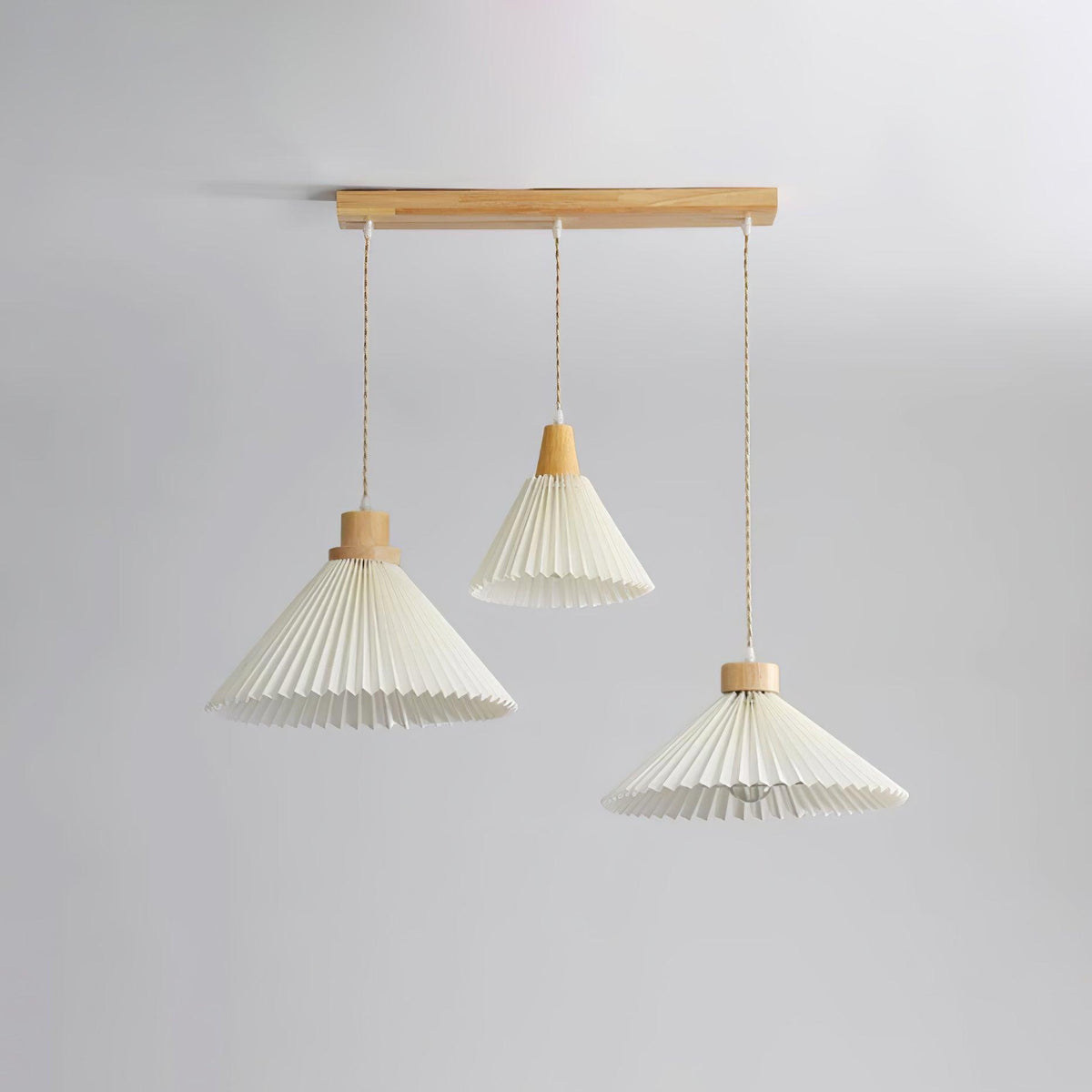 Rinisora modern pendellampa i trä