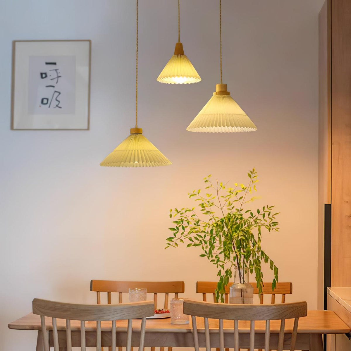 Rinisora modern pendellampa i trä