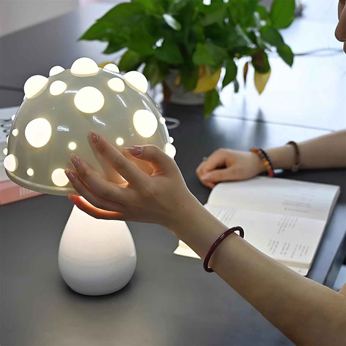 Oreluise Table Lamp