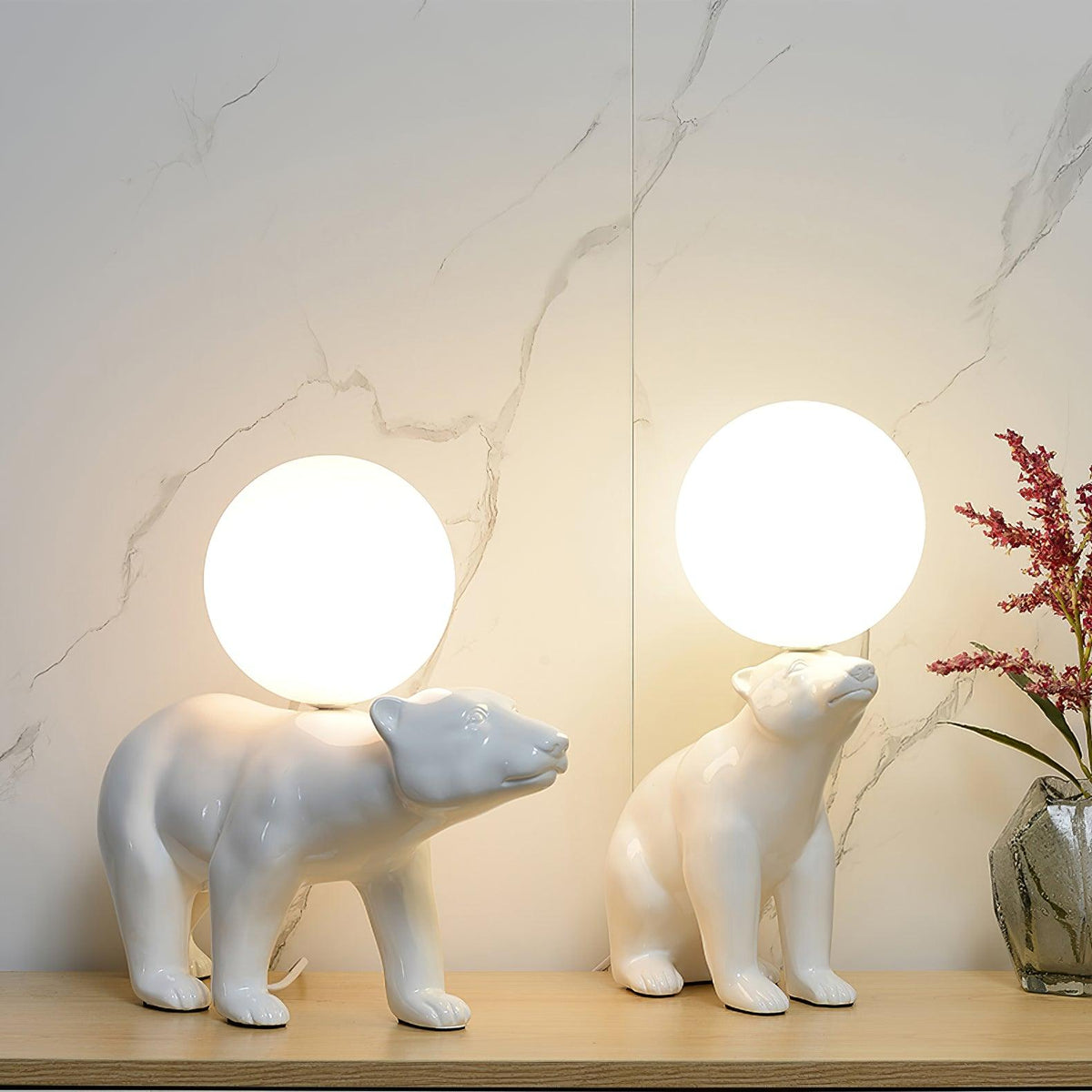 Candeeiro de mesa Bellano em resina extravagante