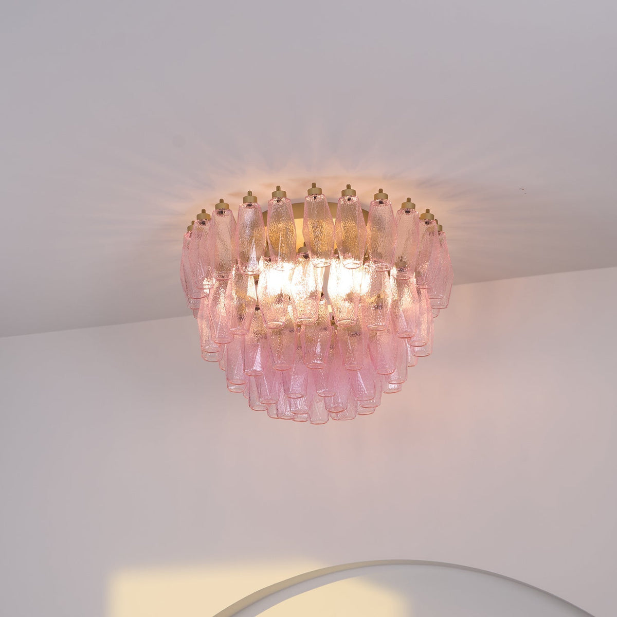 Candeeiro de teto Celelaya Poliedri em vidro Murano cor-de-rosa, em camadas e de montagem embutida
