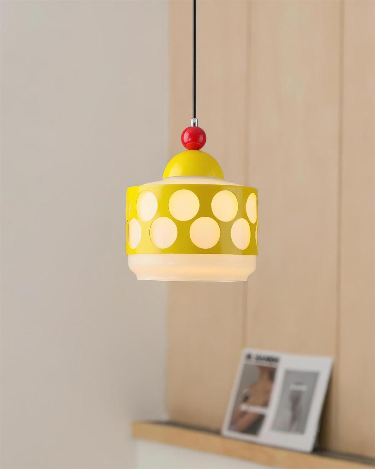 Veliraya Pendant Lamp