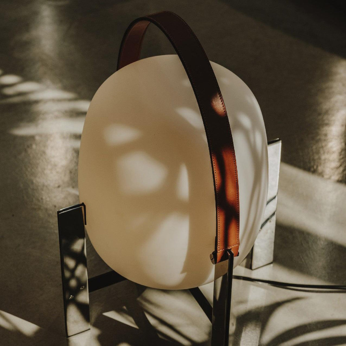 Harper minimalistisk bordslampa i glas