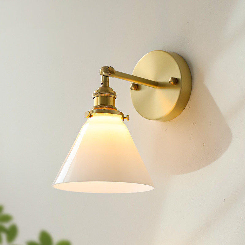 Viraorine vägglampa