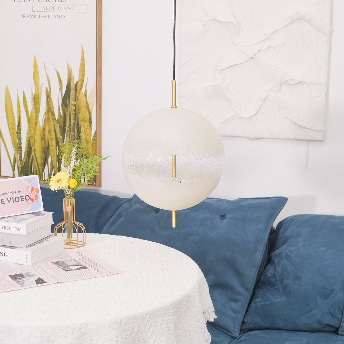 Sel futuristisk pendellampa