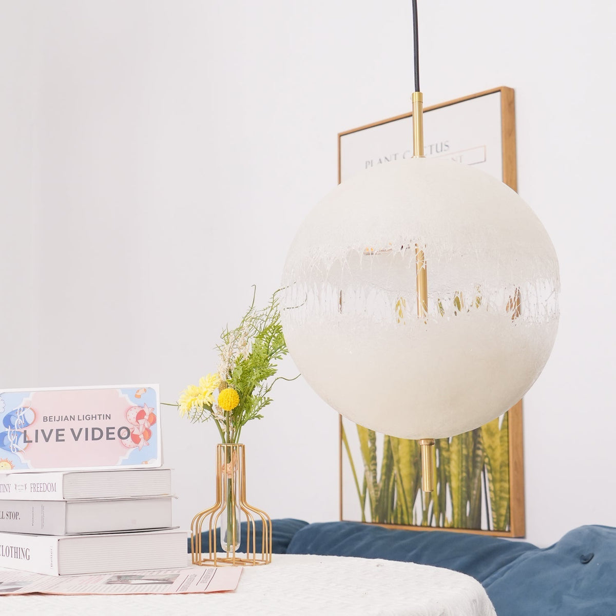 Sel futuristisk pendellampa