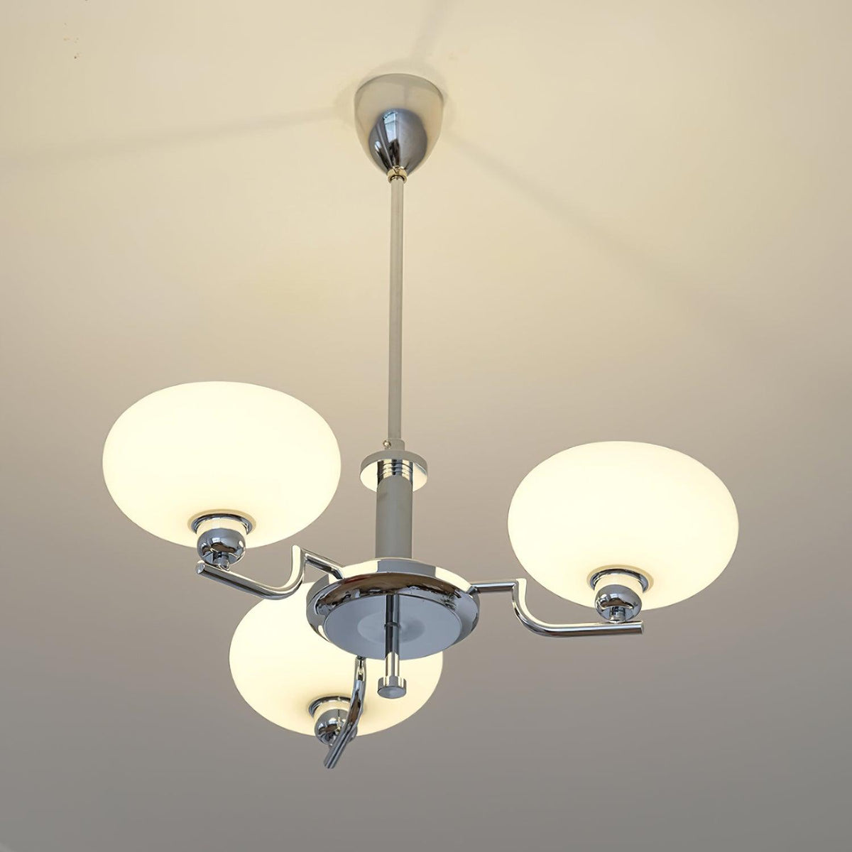 Candy-lysekrone i glas i midcentury-stil