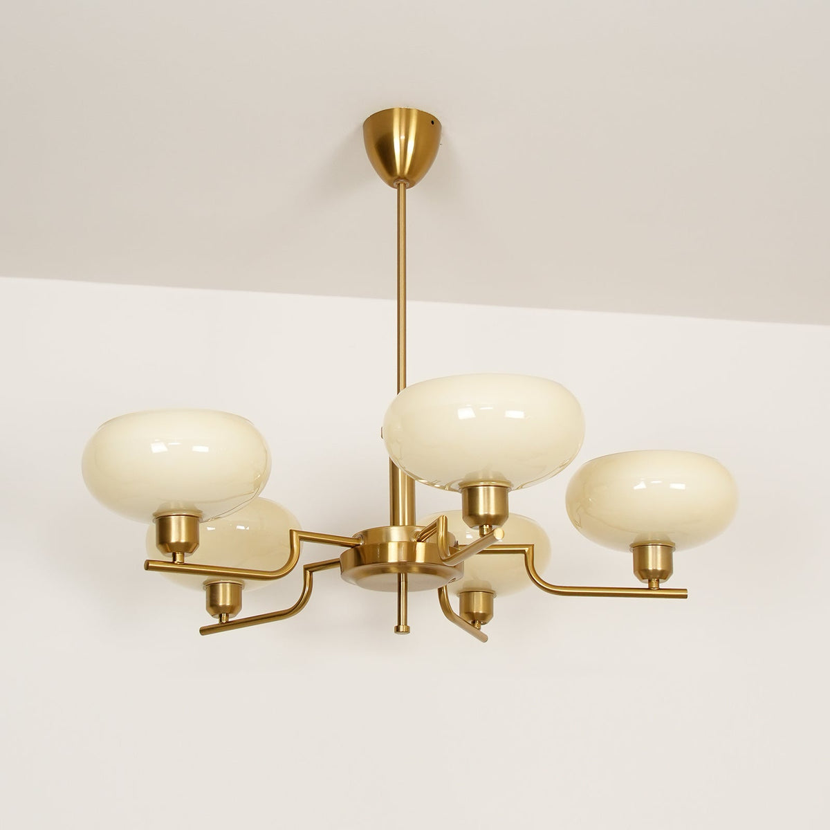 Candy-lysekrone i glas i midcentury-stil