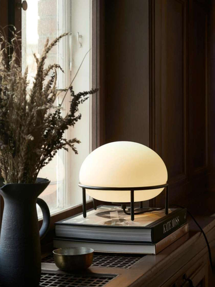 Celestia skulpturel bordlampe