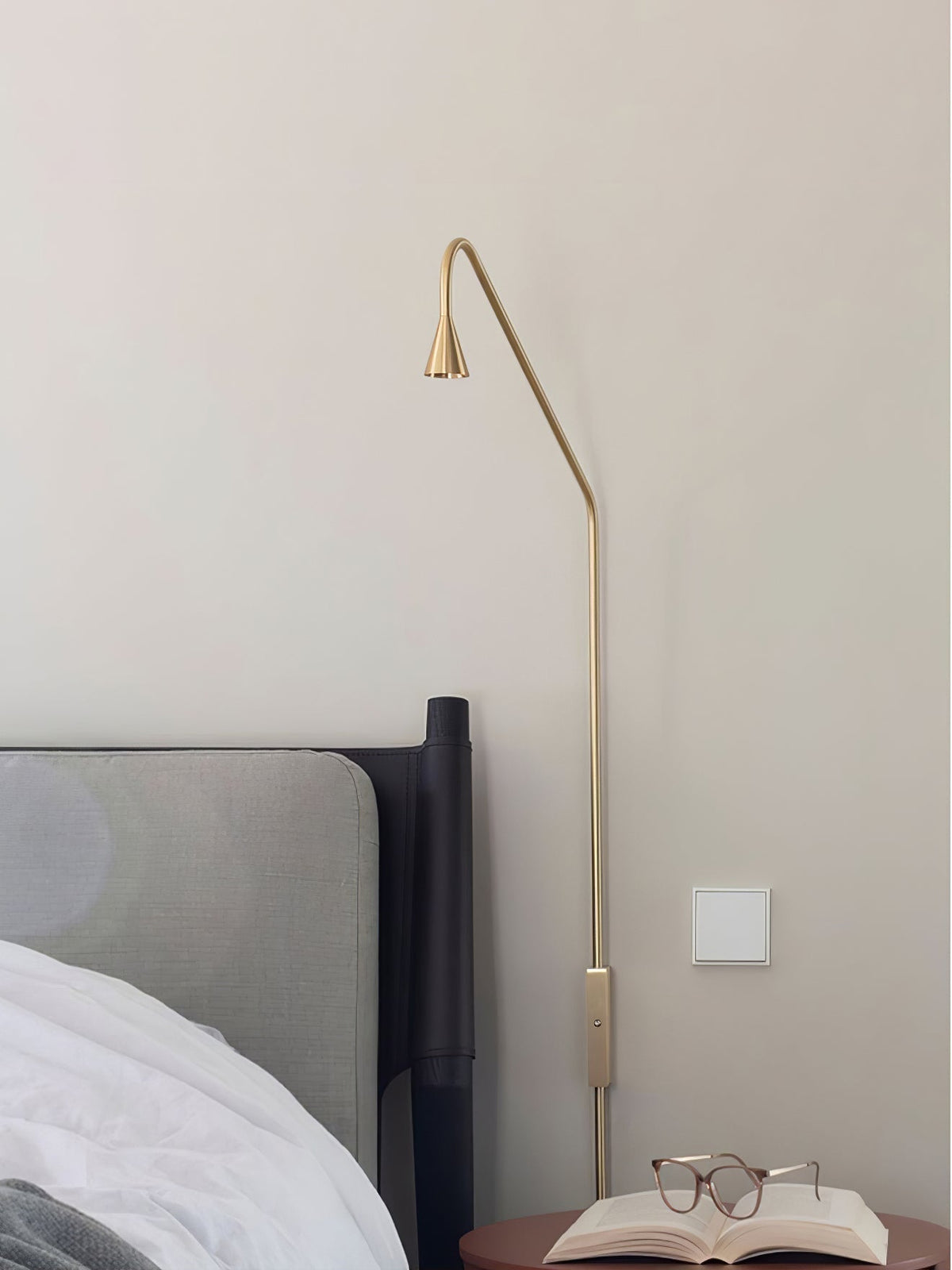 Vesolel-moderni minimalistinen seinävalaisin