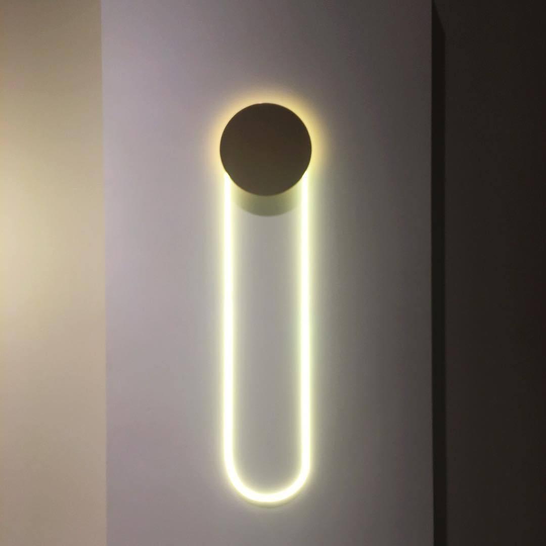 Lalem minimalistisk væglampe i akryl