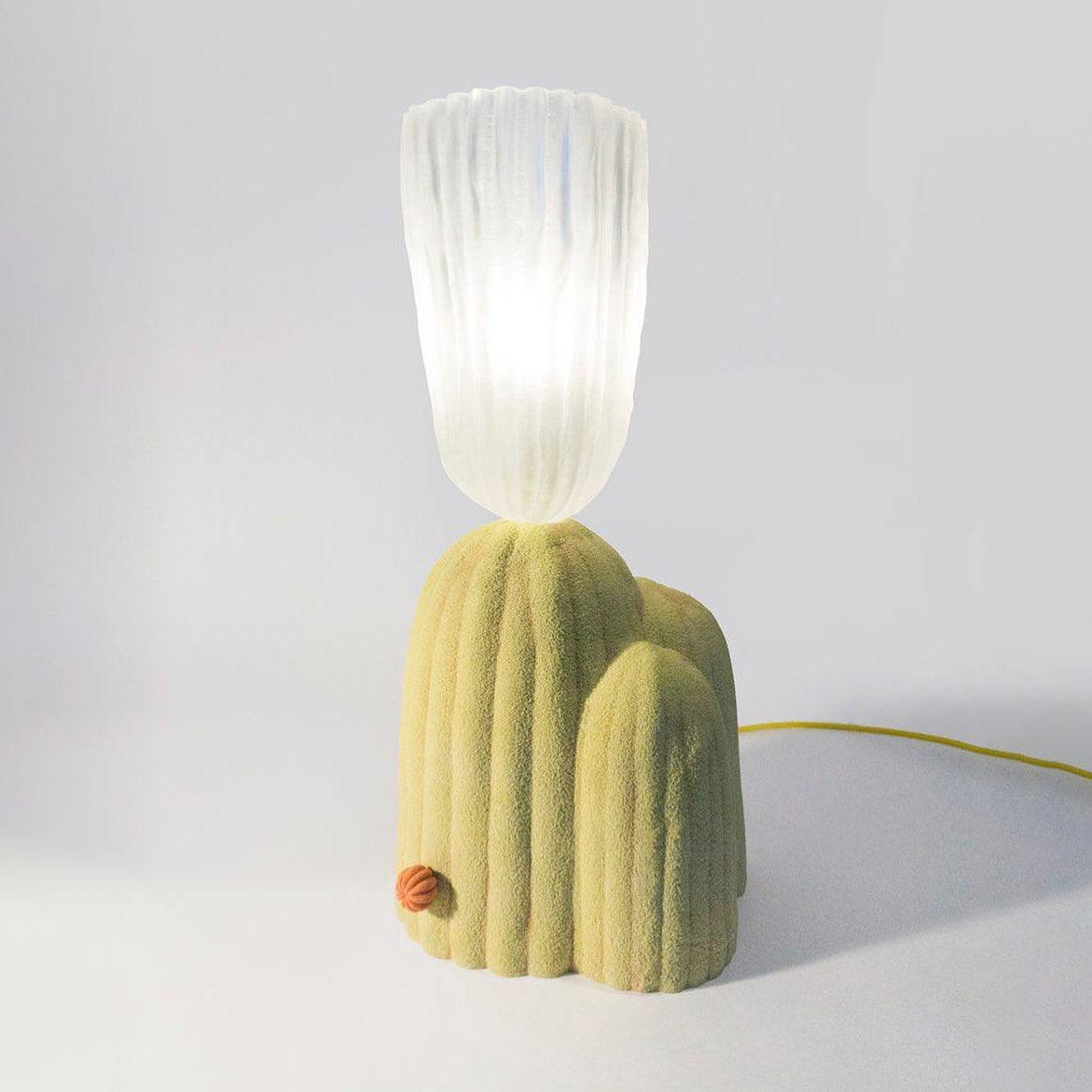 Soreny konstnärlig bordslampa i harts